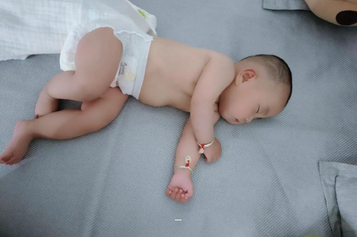 阿里宝宝咳嗽发烧拉肚子
